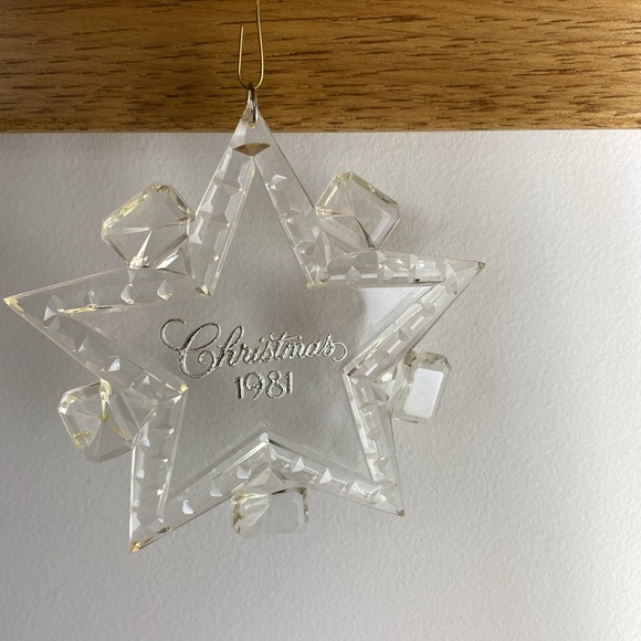 Bundle of 4 dated Holiday Tree Ornaments. - Picture 2 of 11